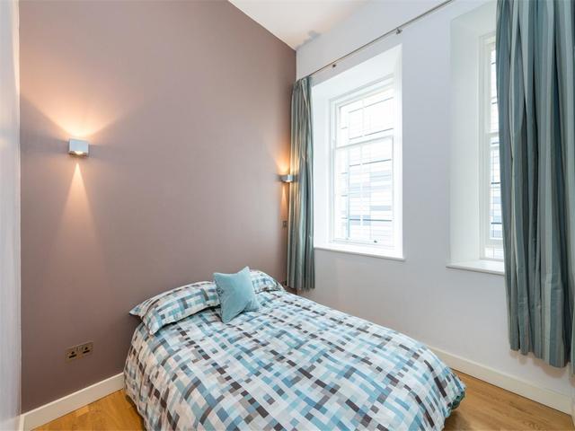  Image of 2 bedroom Flat to rent in Lauriston Place Edinburgh EH3 at City Centre Edinburgh Edinburgh, EH3 9DG