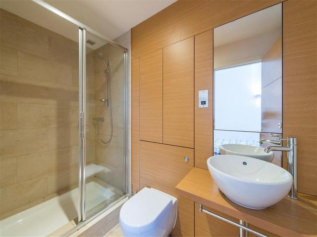  Image of 2 bedroom Flat to rent in Lauriston Place Edinburgh EH3 at City Centre Edinburgh Edinburgh, EH3 9DG