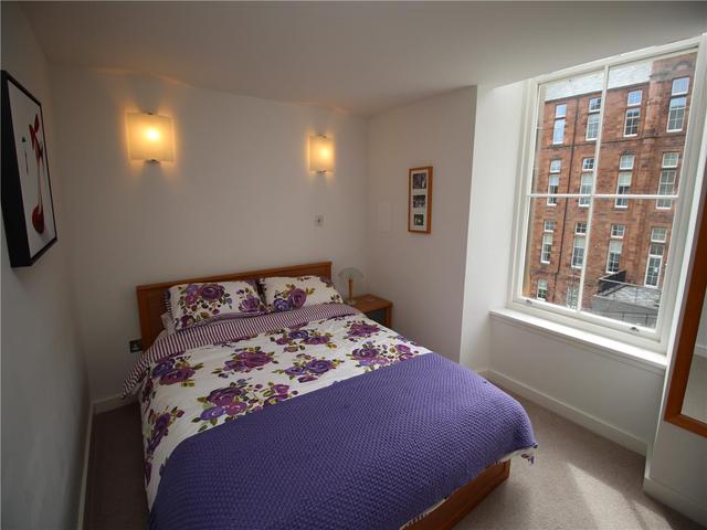  Image of 3 bedroom Flat to rent in Simpson Loan Edinburgh EH3 at City Centre Edinburgh Edinburgh, EH3 9BF