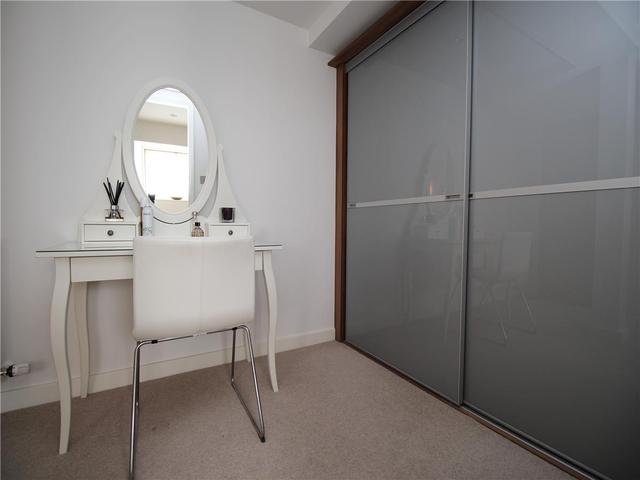  Image of 3 bedroom Flat to rent in Simpson Loan Edinburgh EH3 at City Centre Edinburgh Edinburgh, EH3 9BF
