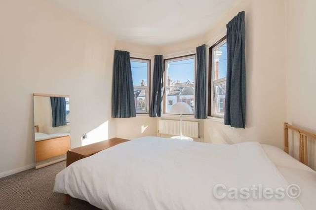  Image of 2 bedroom Flat for sale in Sirdar Road London N22 at Sirdar Road  London, N22 6QS