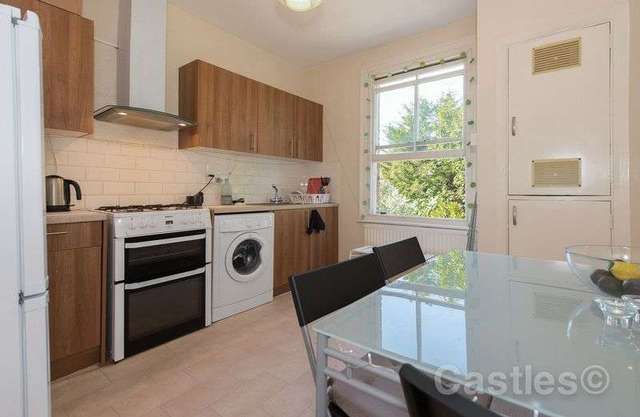  Image of 2 bedroom Flat for sale in Sirdar Road London N22 at Sirdar Road  London, N22 6QS
