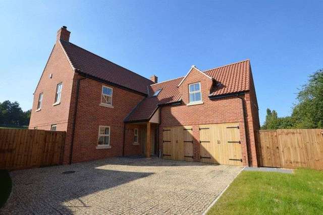  Image of 5 bedroom Detached house for sale in Low Road Keswick Norwich NR4 at Low Road Keswick Norwich, NR4 6TZ