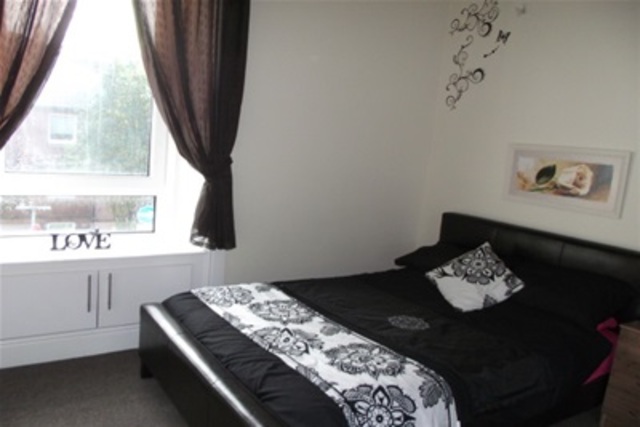  Image of 2 bedroom Flat to rent in Smith Street Ayr KA7 at Ayr South Ayrshire South Ayrshire, KA7 1TF