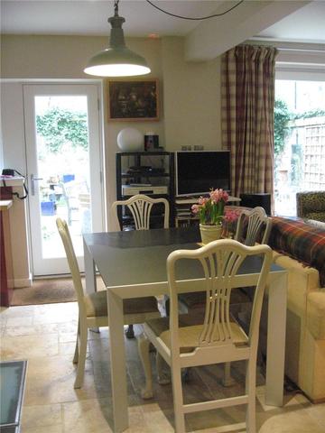  Image of 2 bedroom Flat to rent in Cumberland Street South East Lane Edinburgh EH3 at New Town Edinburgh Edinburgh, EH3 6RU