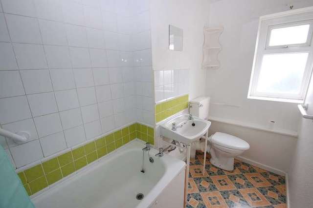  Image of 1 bedroom Flat for sale in South Street Gosport PO12 at South Street  Gosport, PO12 1EY