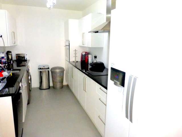  Image of 3 bedroom Detached house for sale in Southfield Avenue Watford WD24 at Southfield Avenue  Watford, WD24 7DX