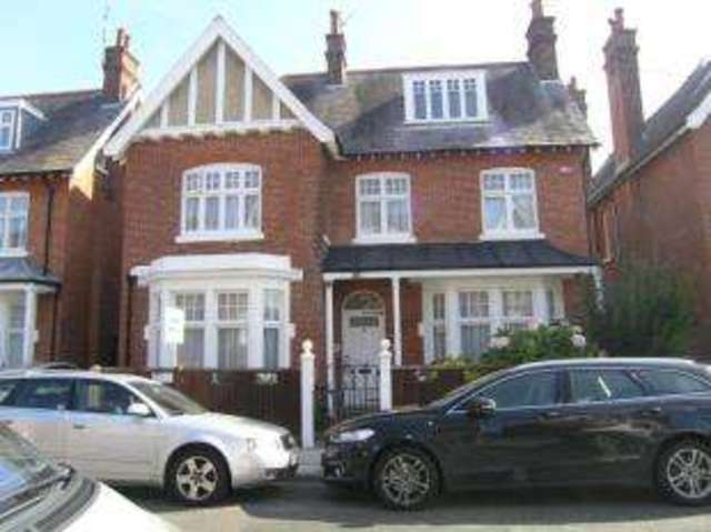  Image of 5 bedroom Detached house for sale in Cousins Grove Southsea PO4 at Southsea Hampshire Southsea, PO4 9RP