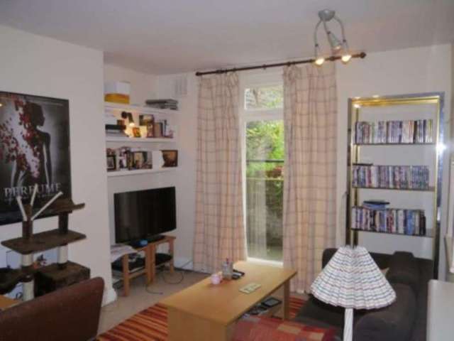  Image of 1 bedroom Apartment to rent in St. Andrews Road London W14 at St Andrews Road Hammersmith London, W14 9SX