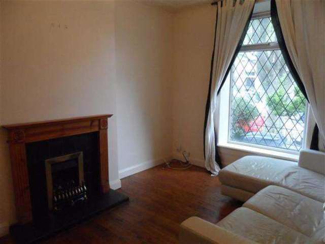  Image of 3 bedroom Terraced house to rent in St. Annes Road Halifax HX3 at Southowram, HX3 0RU