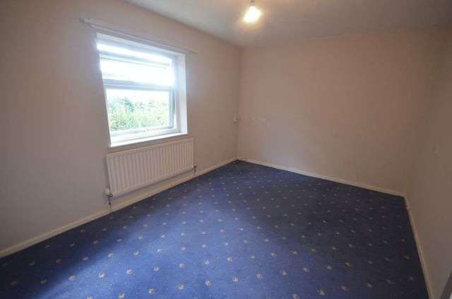  Image of 1 bedroom Flat to rent in St. Georges Court Widnes WA8 at St. Georges Court  Widnes, WA8 8DP