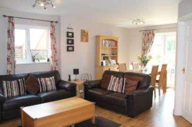  Image of 3 bedroom Semi-Detached house for sale in St. Peters Way Bishopton Stratford-upon-Avon CV37 at Stratford-Upon-Avon Warwickshire Shottery, CV37 0RX
