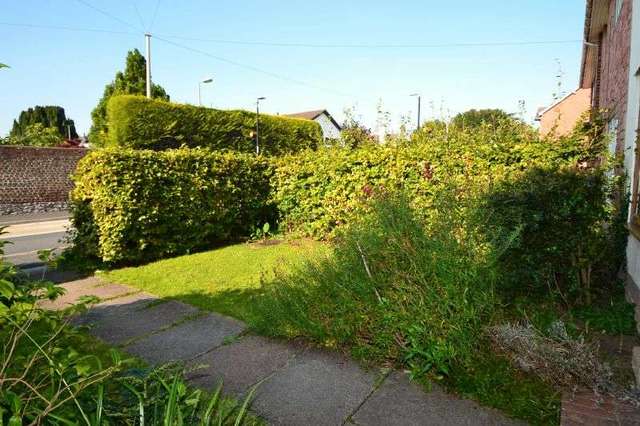  Image of 3 bedroom Terraced house for sale in Station Road Topsham Exeter EX3 at Topsham, EX3 0DT