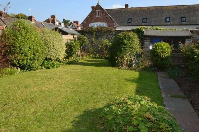  Image of 3 bedroom Terraced house for sale in Station Road Topsham Exeter EX3 at Topsham, EX3 0DT