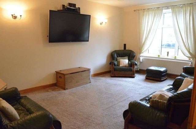  Image of 3 bedroom Detached house for sale in Station Road Walkeringham Doncaster DN10 at Station Road Walkeringham Doncaster, DN10 4JQ