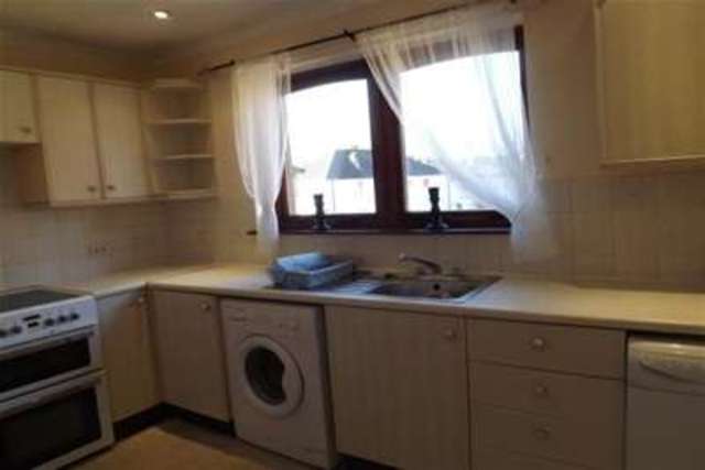  Image of 2 bedroom Flat to rent in Lochfield Road Paisley PA2 at Paisley, PA2 7RG