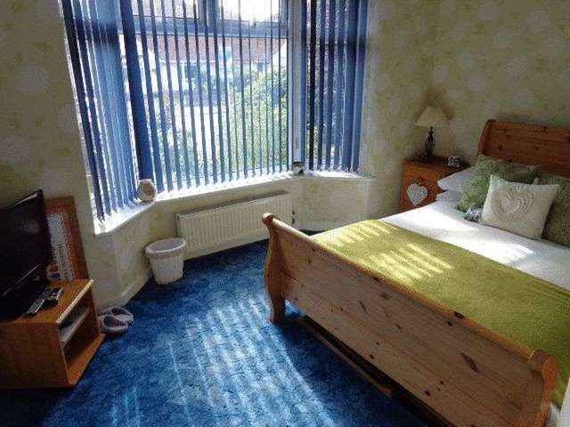  Image of 2 bedroom Detached house for sale in Stonehurst Road Worthing BN13 at Stonehurst Road  Worthing, BN13 1LY