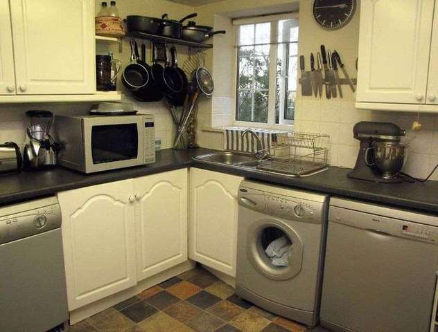  Image of 2 bedroom Flat to rent in Sudbury Hill Harrow-on-the-Hill Harrow HA1 at Sudbury Hill  Harrow, HA1 3RT