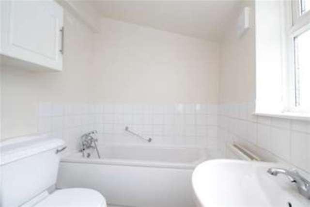  Image of 2 bedroom Detached house to rent in Sultan Street Beckenham BR3 at Beckenham, BR3 4QS