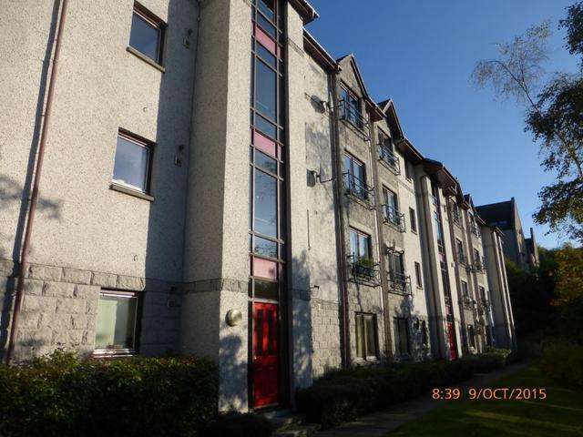  Image of 2 bedroom Flat to rent in Sunnybank Road Aberdeen AB24 at Old Aberdeen Aberdeen Aberdeen, AB24 3NJ
