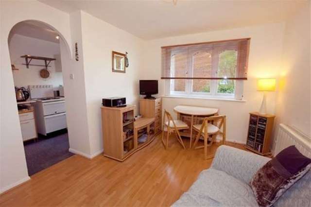  Image of 1 bedroom Flat to rent in Sybil Phoenix Close London SE8 at Deptford, SE8 5BA