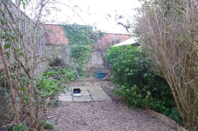  Image of 2 bedroom Ground Flat to rent in Telegraph Lane East Norwich NR1 at Norwich, NR1 4AN