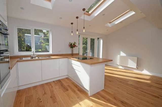  Image of 4 bedroom Detached house for sale in Tennyson Avenue Rugby CV22 at Tennyson Avenue  Rugby, CV22 6JF