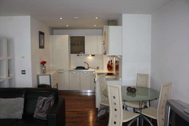  Image of 2 bedroom Apartment to rent in Clowes Street Salford M3 at The Edge Clowes Street Manchester, M3 5NB