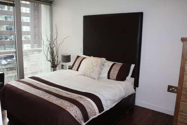  Image of 2 bedroom Apartment to rent in Clowes Street Salford M3 at The Edge Clowes Street Manchester, M3 5NB