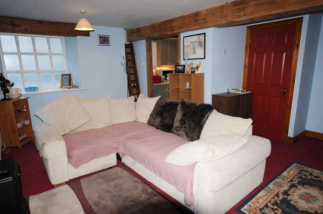  Image of 2 bedroom Terraced house for sale in Stramongate Kendal LA9 at Kendal Cumbria, LA9 4BD