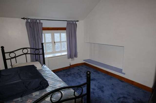  Image of 2 bedroom Terraced house for sale in Stramongate Kendal LA9 at Kendal Cumbria, LA9 4BD