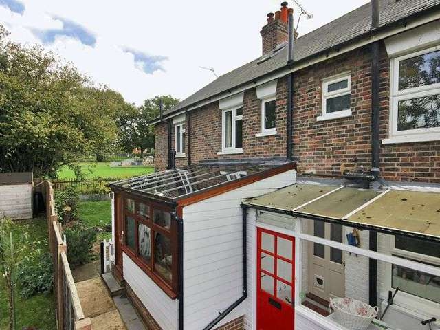  Image of 3 bedroom Terraced house for sale in The Platt Dormansland Lingfield RH7 at The Platt Dormansland Lingfield, RH7 6QU