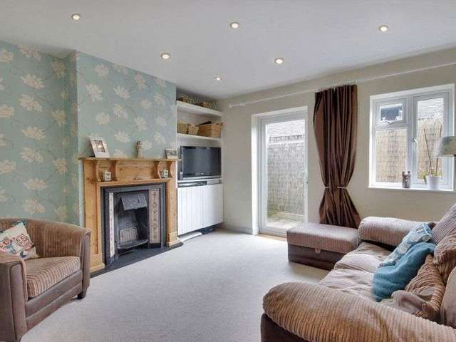  Image of 3 bedroom Terraced house for sale in The Platt Dormansland Lingfield RH7 at The Platt Dormansland Lingfield, RH7 6QU