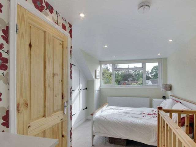  Image of 3 bedroom Terraced house for sale in The Platt Dormansland Lingfield RH7 at The Platt Dormansland Lingfield, RH7 6QU
