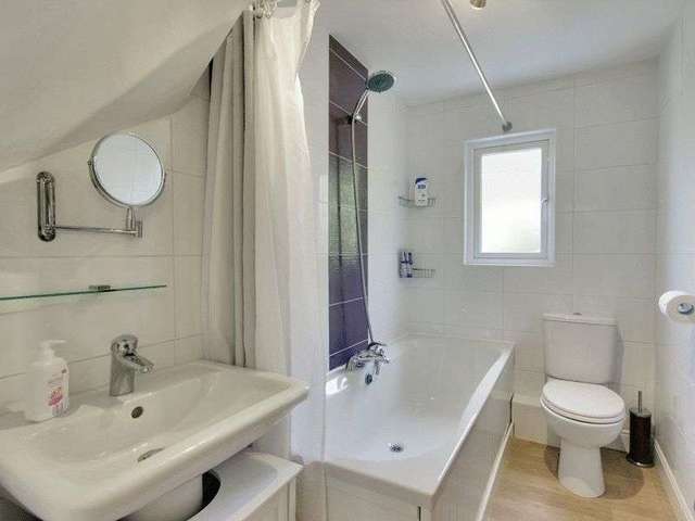  Image of 3 bedroom Terraced house for sale in The Platt Dormansland Lingfield RH7 at The Platt Dormansland Lingfield, RH7 6QU