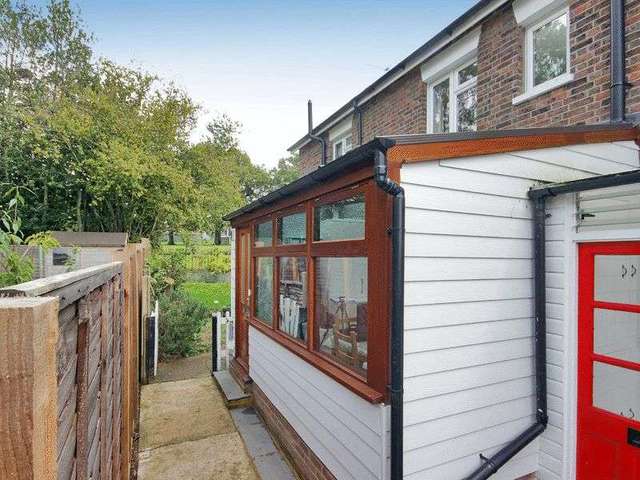 Image of 3 bedroom Terraced house for sale in The Platt Dormansland Lingfield RH7 at The Platt Dormansland Lingfield, RH7 6QU