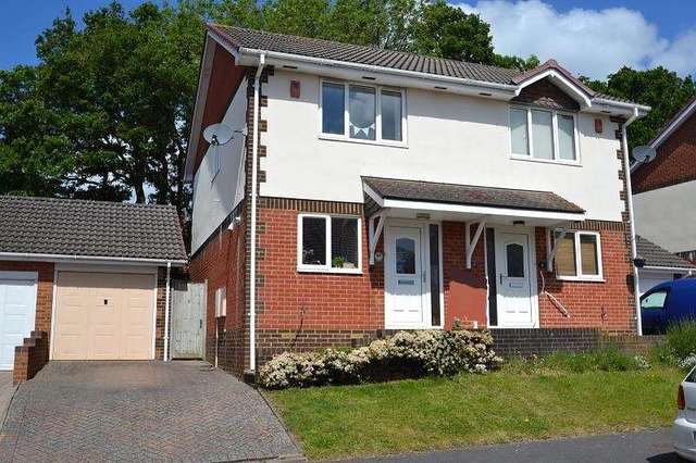  Image of 2 bedroom Property to rent in The Spinney Lytchett Matravers Poole BH16 at The Spinney Lytchett Matravers Poole, BH16 6AS