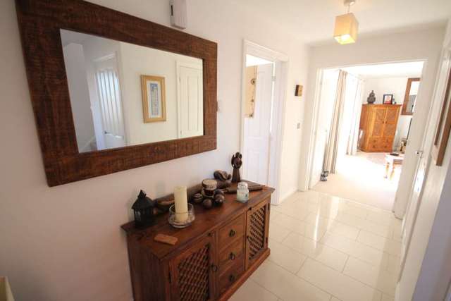  Image of 3 bedroom Detached house for sale in The Warren Aylesbury HP18 at The Warren Berryfields Aylesbury, HP18 0FL