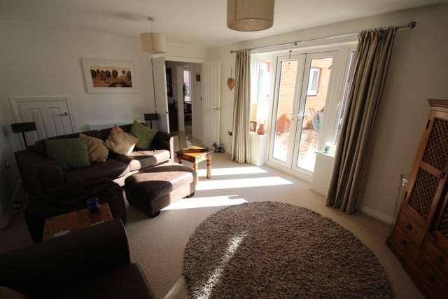  Image of 3 bedroom Detached house for sale in The Warren Aylesbury HP18 at The Warren Berryfields Aylesbury, HP18 0FL