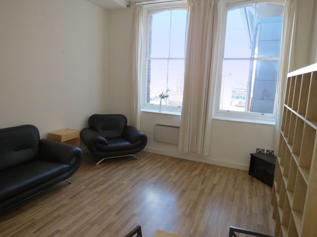  Image of 1 bedroom Apartment to rent in Newton Street Manchester M1 at 72-76 Newton Street  Manchester City, M1 1EU