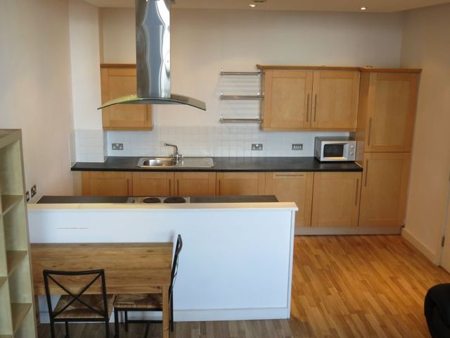  Image of 1 bedroom Apartment to rent in Newton Street Manchester M1 at 72-76 Newton Street  Manchester City, M1 1EU