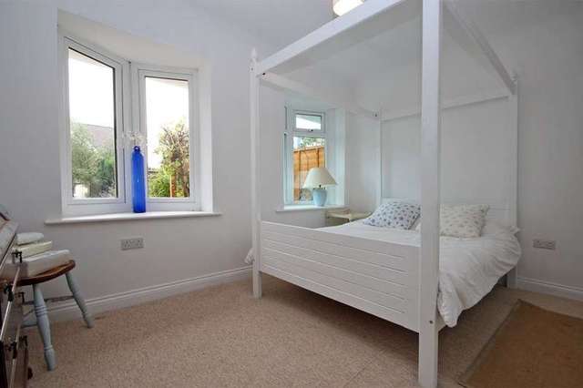  Image of 2 bedroom Chalet for sale in Thornbury Road Southbourne Bournemouth BH6 at Thornbury Road Hengistbury Head Bournemouth, BH6 4HS