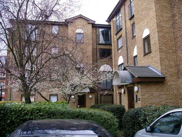  Image of 1 bedroom Flat to rent in Tinniswood Close London N5 at Tinniswood Close  London, N5 1XS