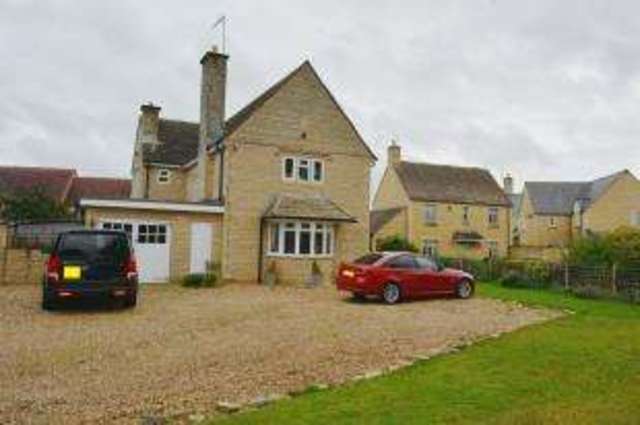  Image of 4 bedroom Detached house for sale in Todenham Road Moreton-in-Marsh GL56 at Moreton-In-Marsh Gloucestershire Moreton-in-Marsh, GL56 9NJ