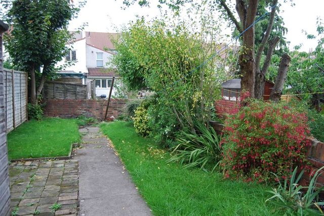  Image of 2 bedroom Terraced house to rent in Tortworth Road Horfield Bristol BS7 at Tortworth Road  Bristol, BS7 9PA