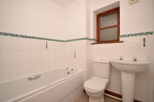  Image of 4 bedroom Semi-Detached house to rent in The Avenue Totland Bay PO39 at Totland Bay Isle Of Wight, PO39 0DL
