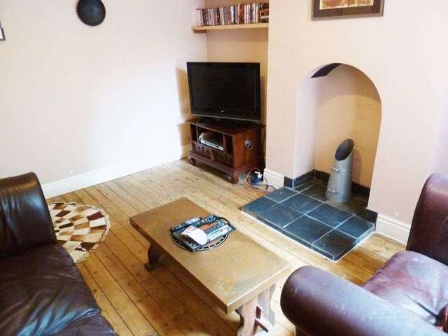  Image of 5 bedroom Semi-Detached house to rent in Trafalgar Road Moseley Birmingham B13 at Trafalgar Road Moseley Birmingham, B13 8BT
