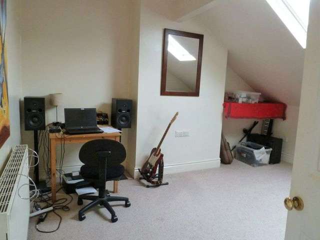  Image of 5 bedroom Semi-Detached house to rent in Trafalgar Road Moseley Birmingham B13 at Trafalgar Road Moseley Birmingham, B13 8BT