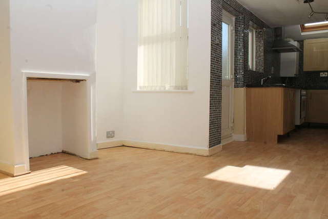  Image of 2 bedroom Terraced house to rent in Trafalgar Road West Gorleston Great Yarmouth NR31 at Gorleston Great Yarmouth Norfolk, NR31 8BS