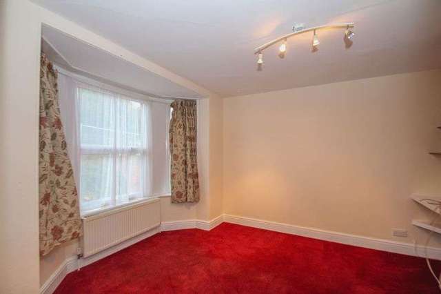  Image of 3 bedroom Detached house to rent in Down End Lords Meadow Industrial Estate Crediton EX17 at Commercial Road  Crediton, EX17 1ER